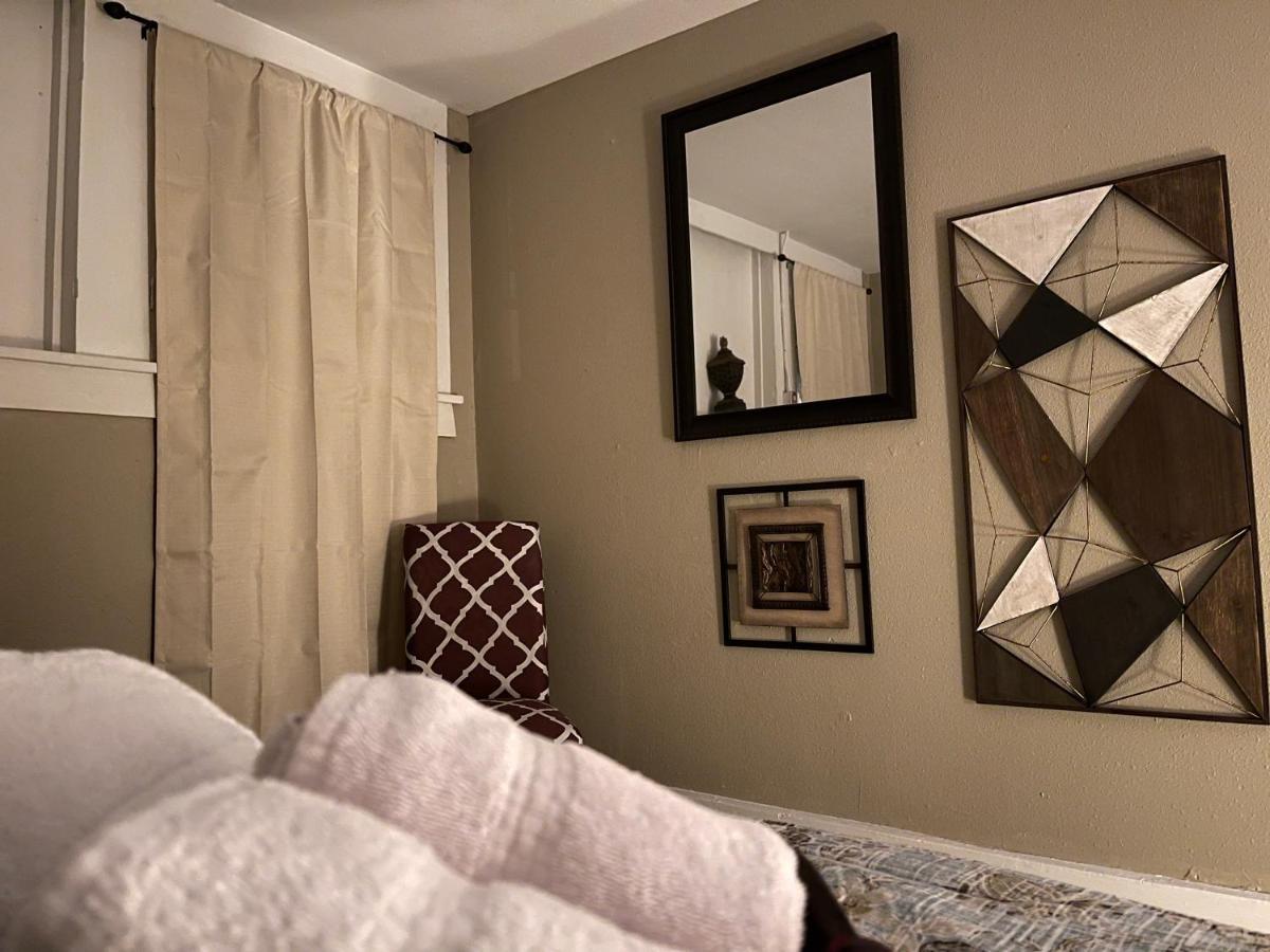 Maison Freetown Bed & Breakfast Лафайет Екстериор снимка